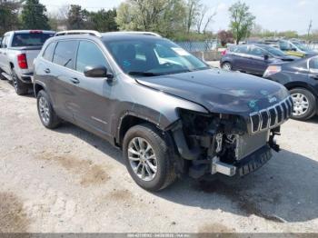  Salvage Jeep Cherokee