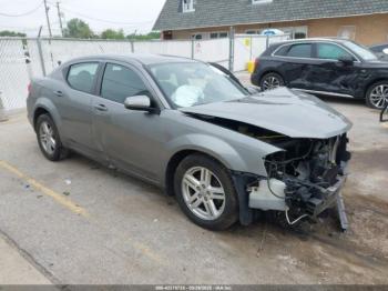  Salvage Dodge Avenger