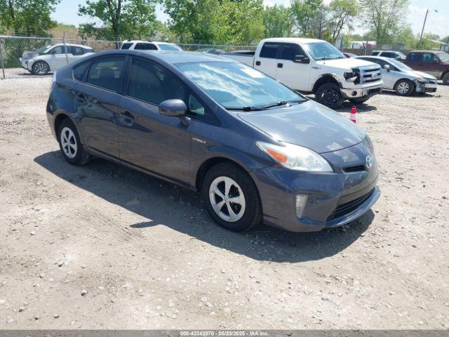  Salvage Toyota Prius