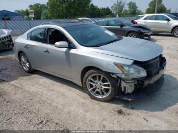  Salvage Nissan Maxima