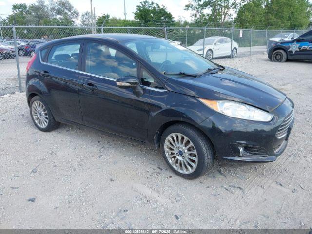  Salvage Ford Fiesta
