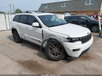  Salvage Jeep Grand Cherokee
