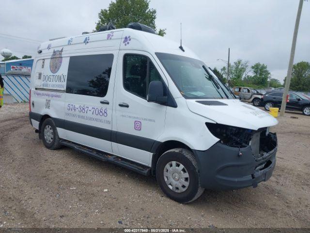  Salvage Mercedes-Benz Sprinter 2500