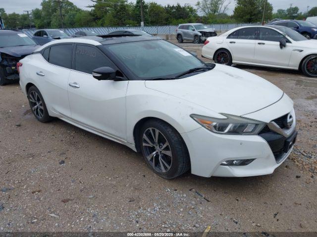  Salvage Nissan Maxima