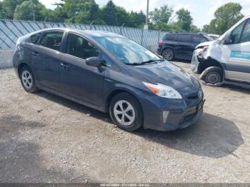  Salvage Toyota Prius