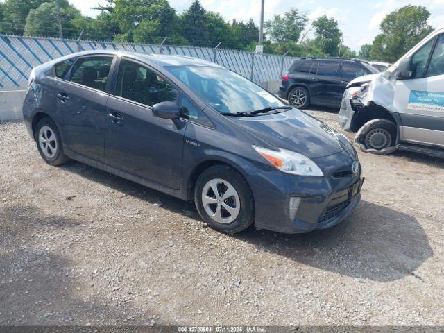 Salvage Toyota Prius