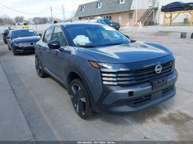  Salvage Nissan Kicks