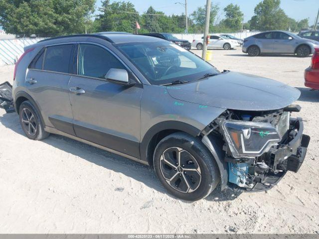  Salvage Kia Niro