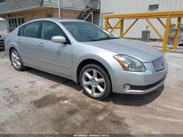  Salvage Nissan Maxima