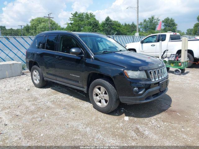  Salvage Jeep Compass