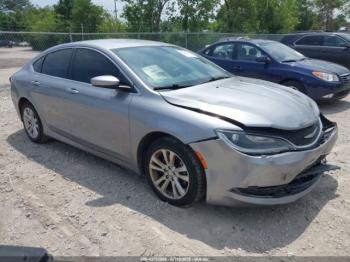  Salvage Chrysler 200
