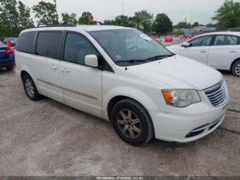  Salvage Chrysler Town & Country