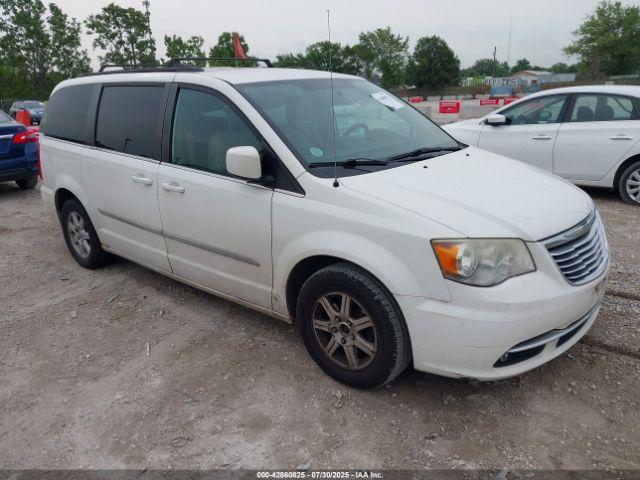  Salvage Chrysler Town & Country