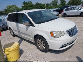  Salvage Chrysler Town & Country
