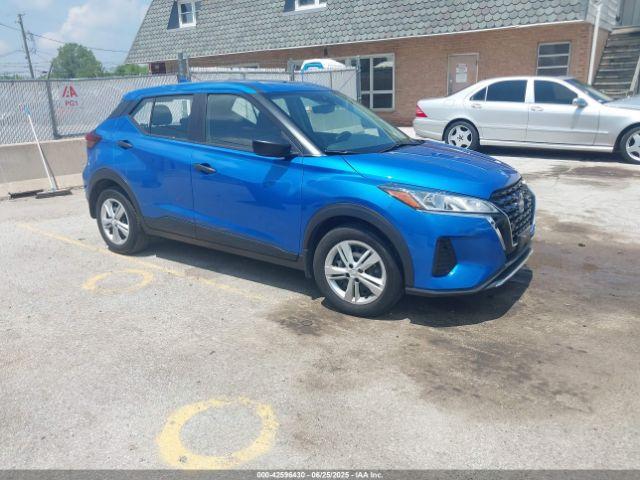  Salvage Nissan Kicks