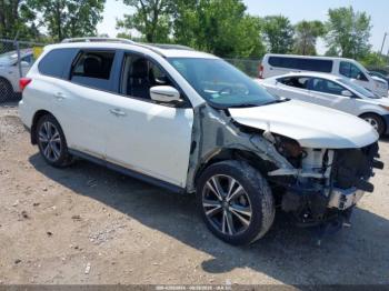  Salvage Nissan Pathfinder