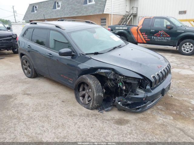 Salvage Jeep Cherokee