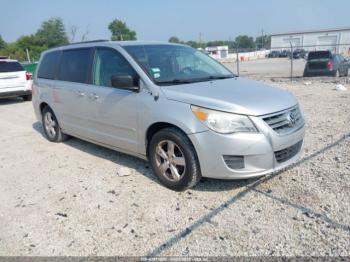  Salvage Volkswagen Routan