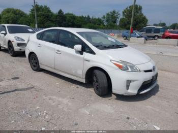  Salvage Toyota Prius