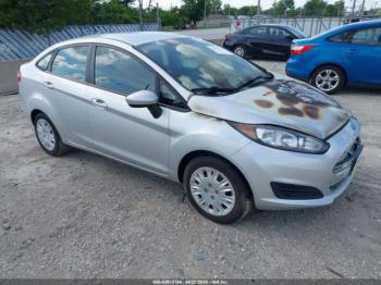  Salvage Ford Fiesta