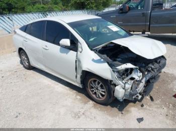  Salvage Toyota Prius