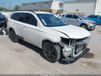  Salvage Mitsubishi Outlander