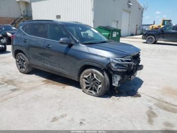  Salvage Kia Seltos