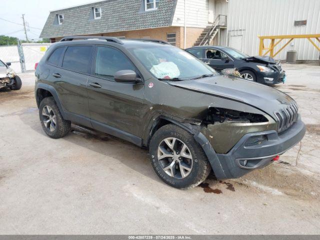  Salvage Jeep Cherokee