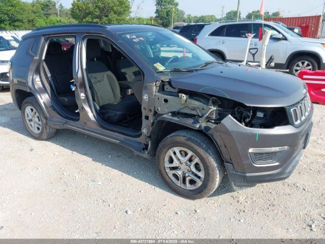  Salvage Jeep Compass