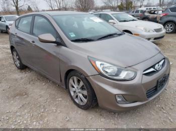 Salvage Hyundai ACCENT