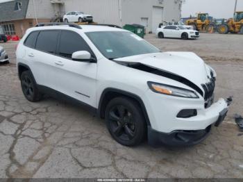  Salvage Jeep Cherokee