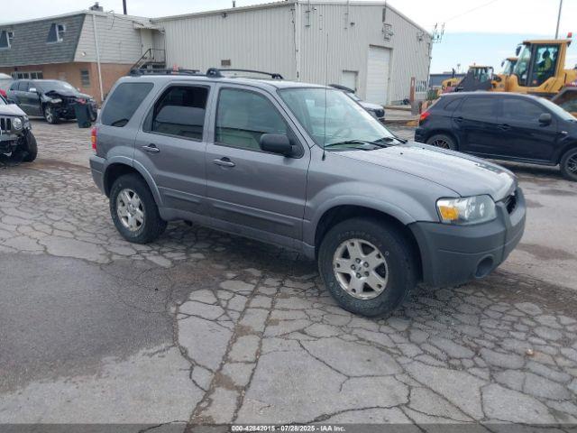  Salvage Ford Escape