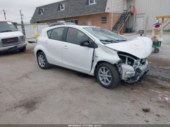 Salvage Toyota Prius c