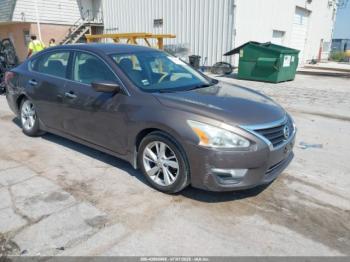  Salvage Nissan Altima