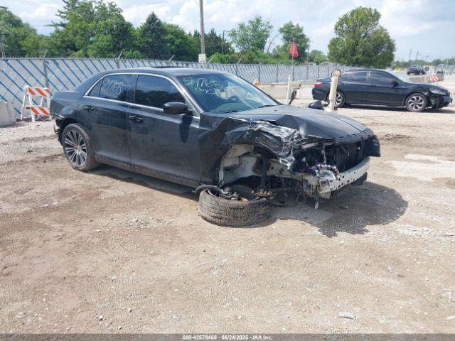  Salvage Chrysler 300