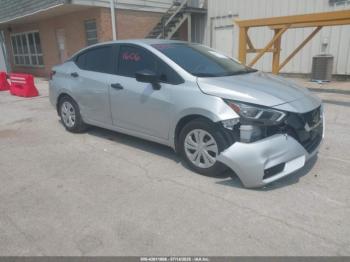  Salvage Nissan Versa