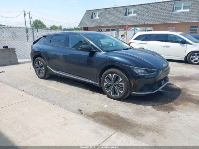  Salvage Kia EV6