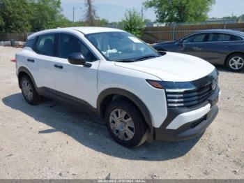  Salvage Nissan Kicks