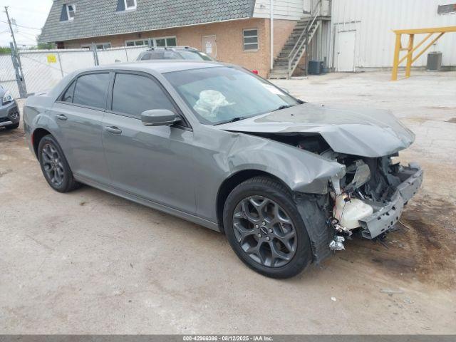  Salvage Chrysler 300