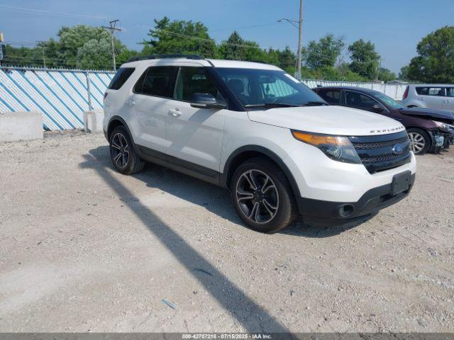  Salvage Ford Explorer
