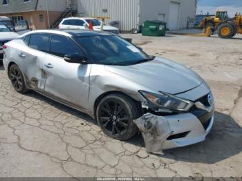  Salvage Nissan Maxima