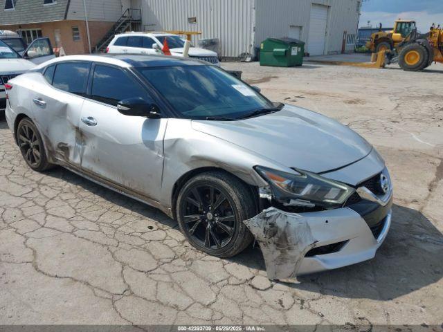  Salvage Nissan Maxima