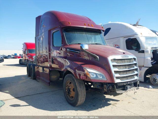  Salvage Freightliner New Cascadia 126