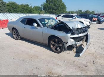  Salvage Dodge Challenger
