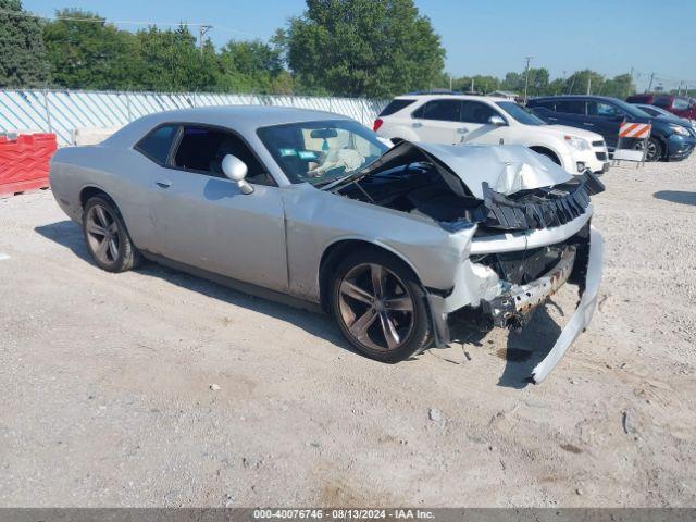  Salvage Dodge Challenger