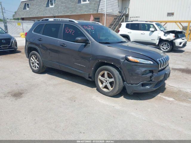 Salvage Jeep Cherokee