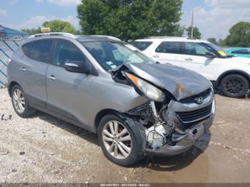  Salvage Hyundai TUCSON
