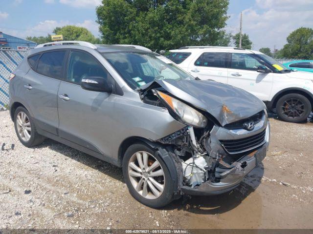 Salvage Hyundai TUCSON