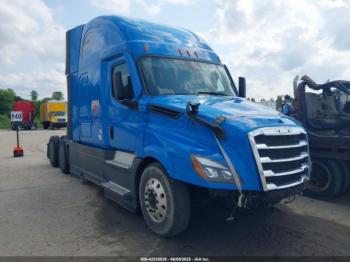  Salvage Freightliner New Cascadia 126