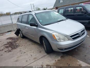  Salvage Hyundai Entourage